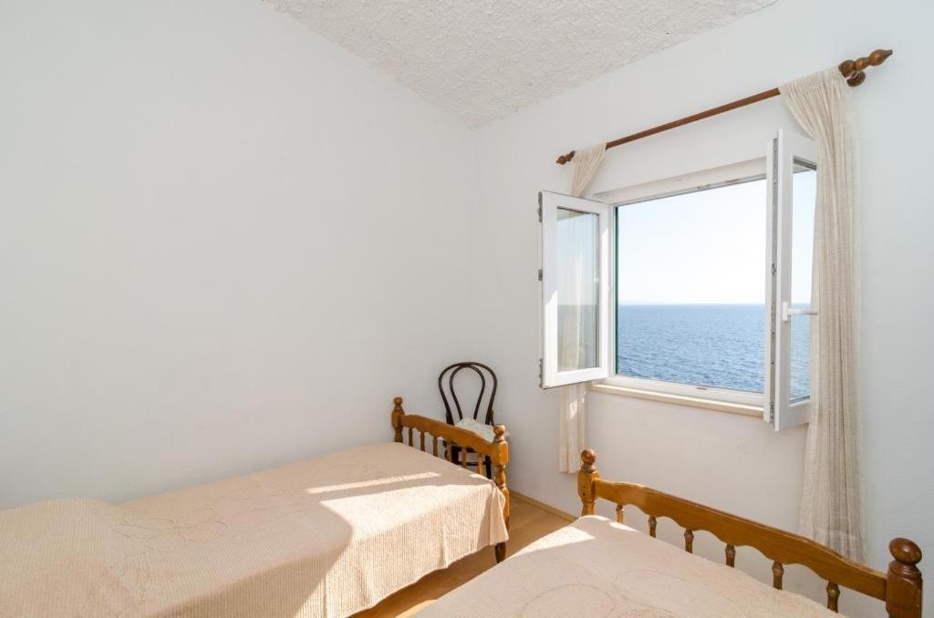 Holiday Home Jasminka Potomje Екстер'єр фото
