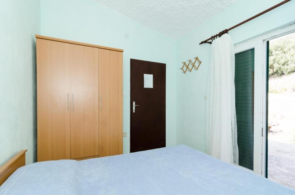 Holiday Home Jasminka Potomje Екстер'єр фото
