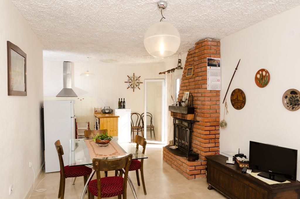 Holiday Home Jasminka Potomje Екстер'єр фото